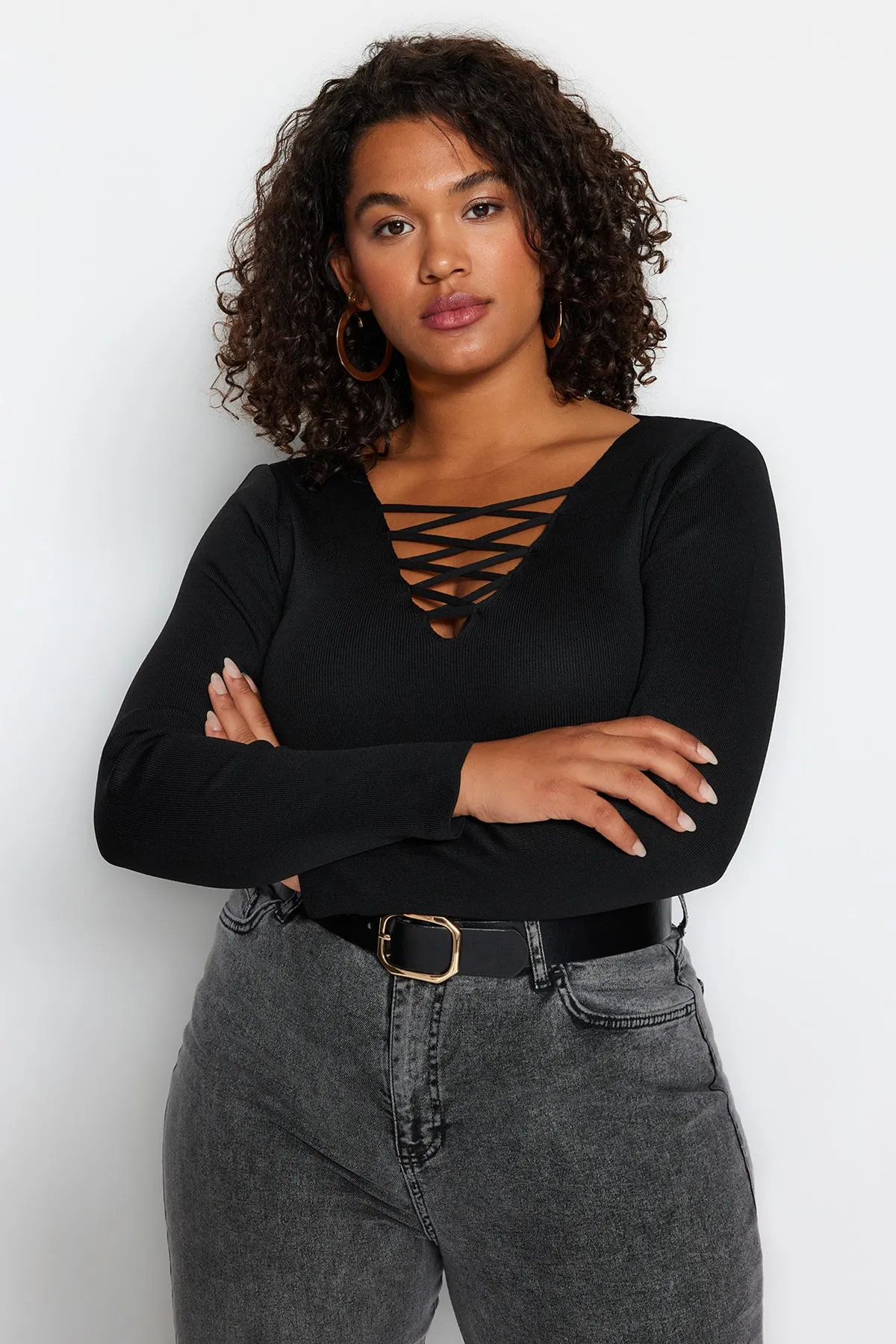 Trendyol Curve  Schwarzer Cross-Britted-Strickpullover