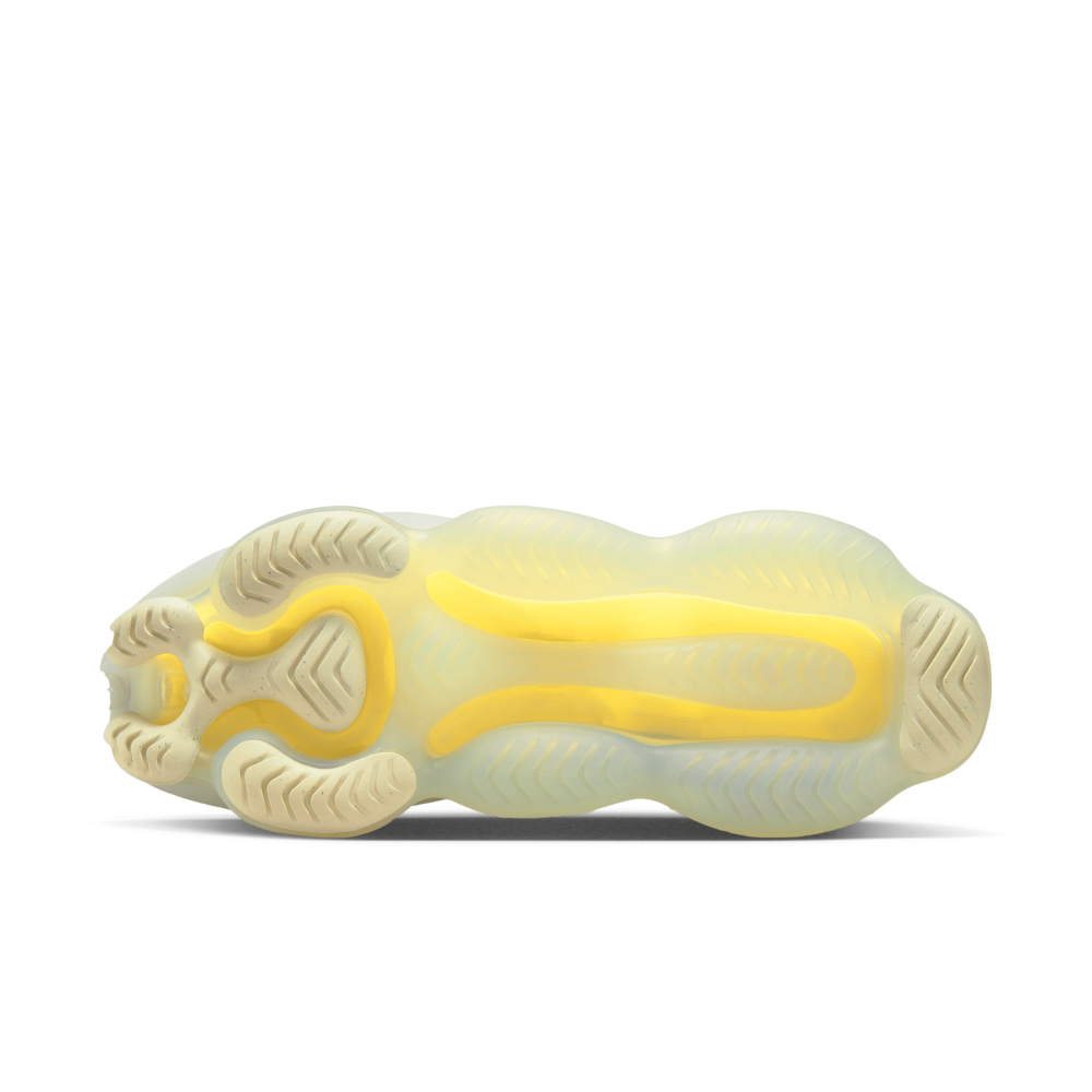 Nike Wmns Air Max Scorpion Flyknit DJ4702-001 / weiss