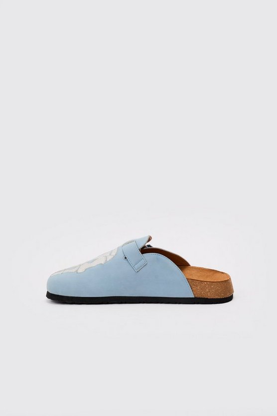 Mules aus Wildlederimitat mit Skelett-Stickerei