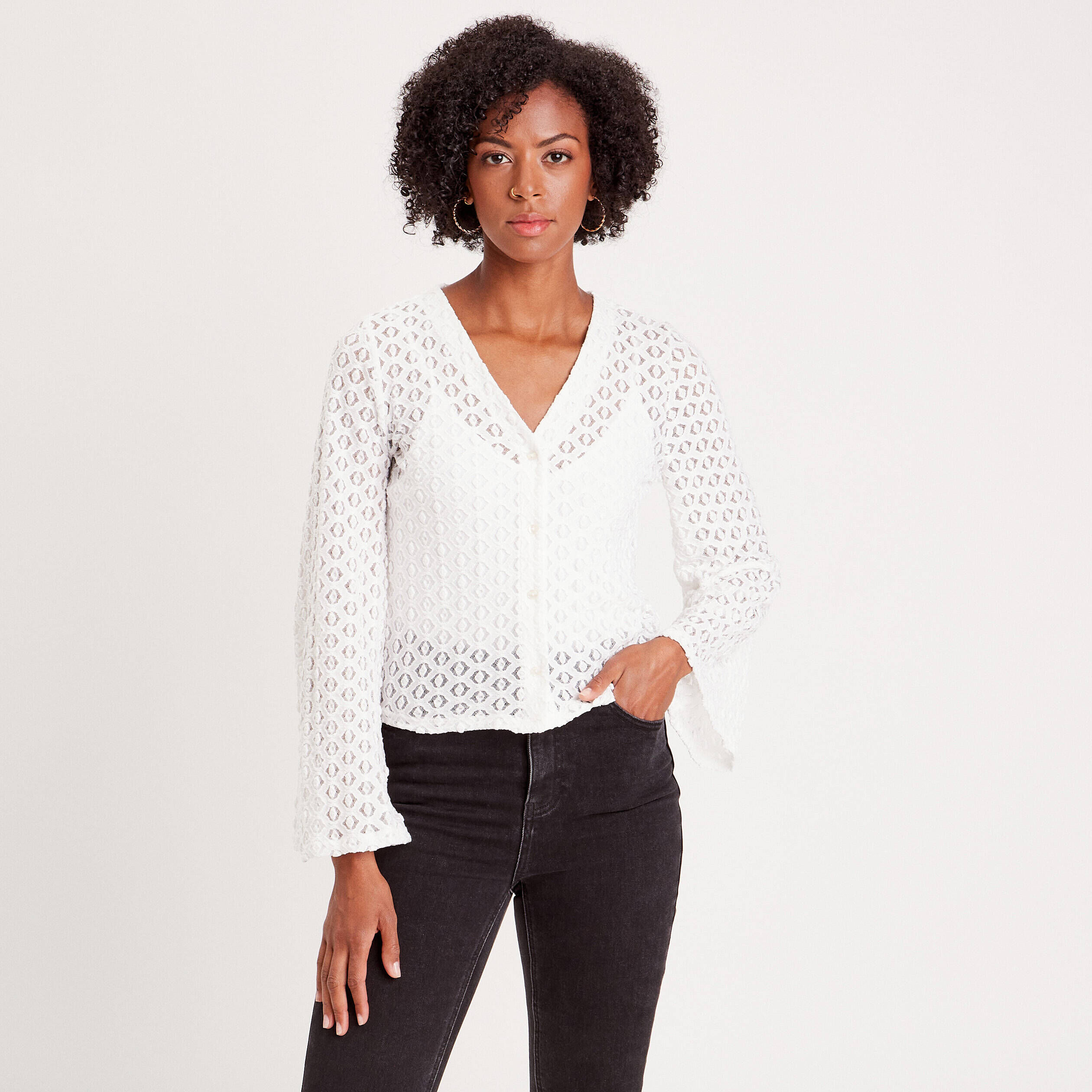 T-shirt dentelle col en V ecru femme | Cache Cache