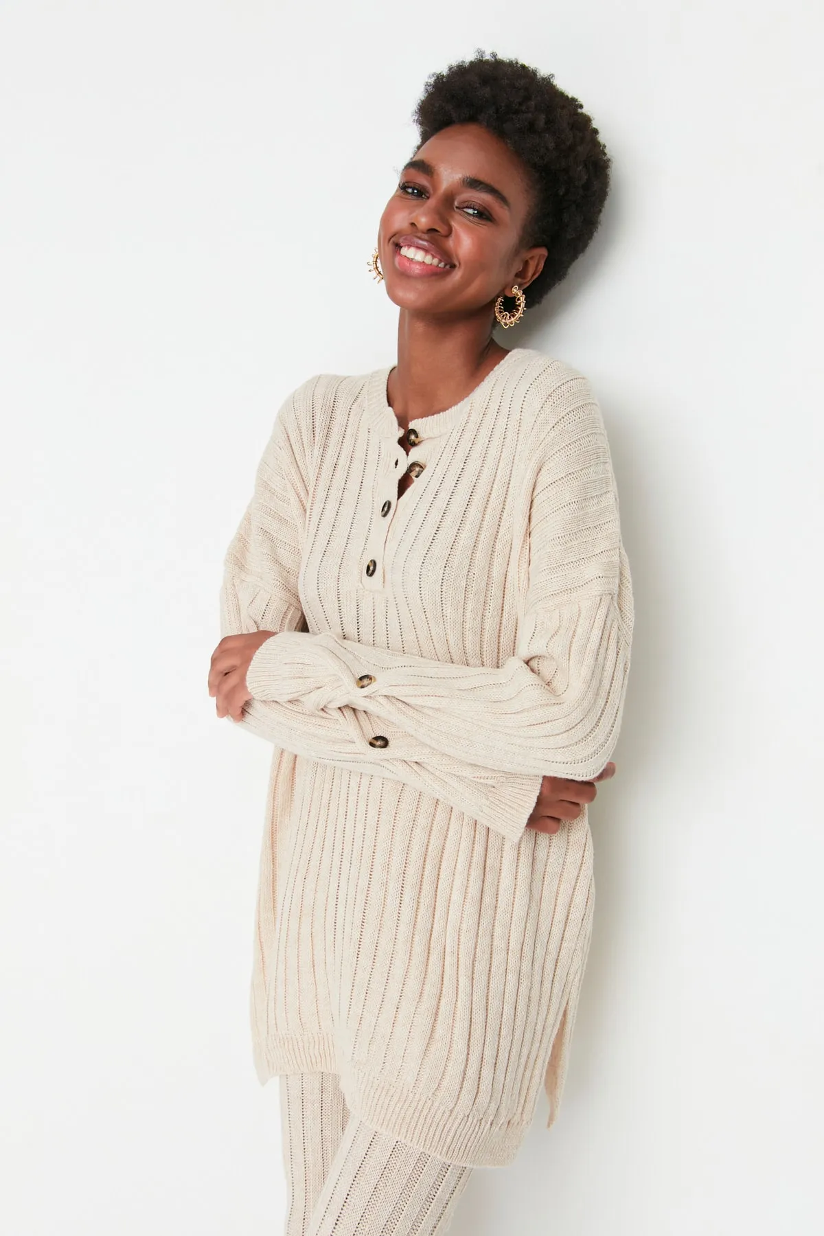 Trendyol Collection  Beige Cordhose Strickoberteil und -unterteil-Set TWOAW22AU0039