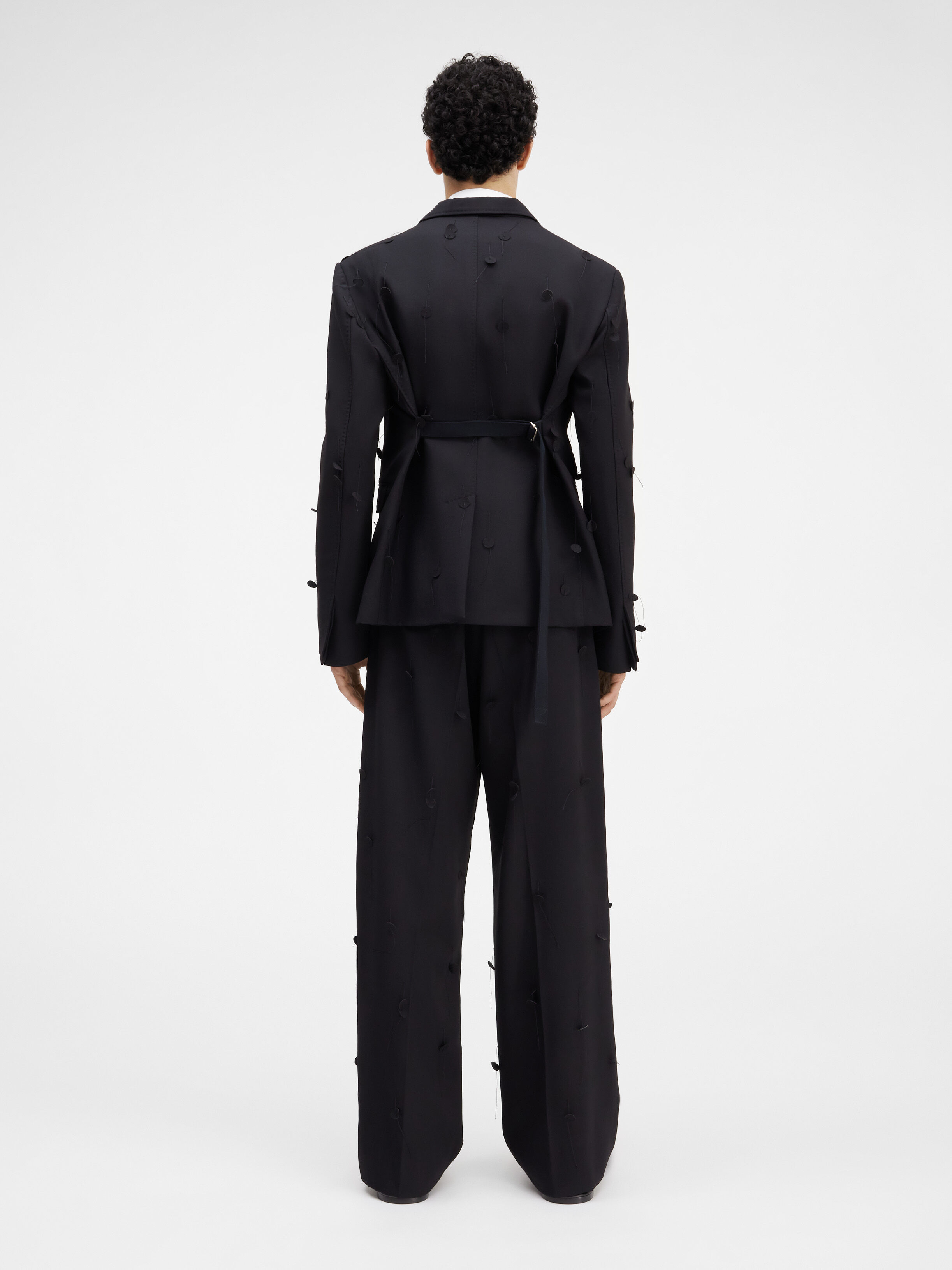 Le pantalon Piccinni brodé