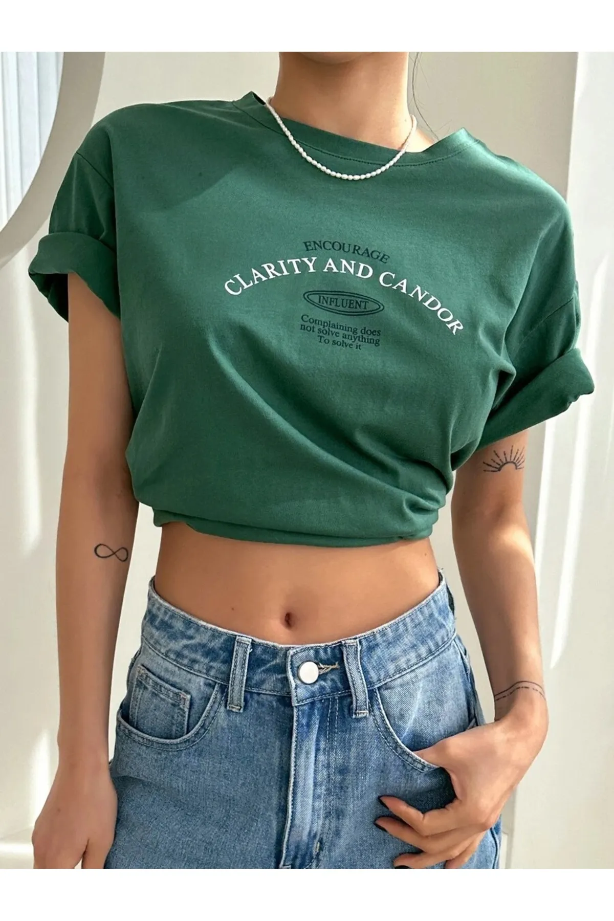 MOONBULL  Unisex-T-Shirt mit Aufdruck „Clarity And Candor“ in Übergröße