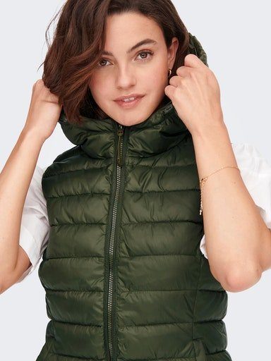 ONLY Steppweste ONLNEWTAHOE HOOD WAISTCOAT OTW NOOS