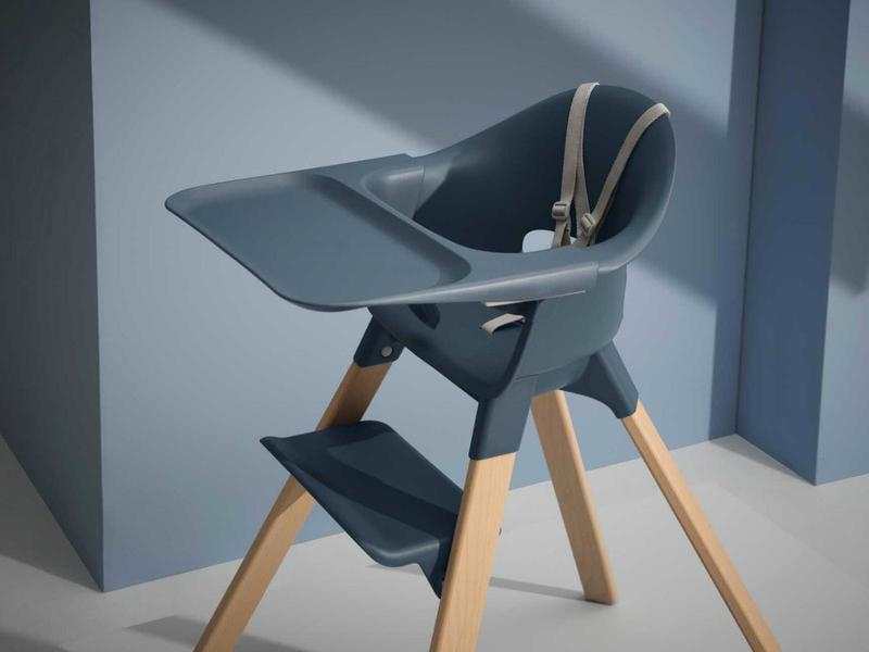 Chaise haute Stokke Clikk Bleu Fjord et sac de transport