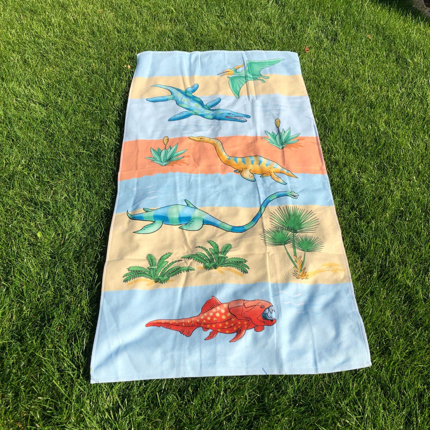 ESPiCO Strandtuch Dino Urzeit, Frottee-Velour (1-St), Dinosaurier, Flugsaurier, Fischsaurier