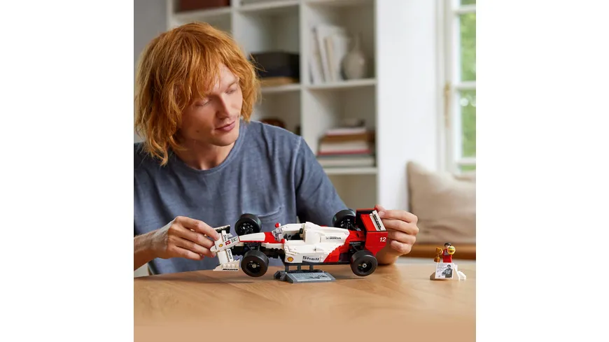 LEGO Icons 10330 McLaren MP4/4 & Ayrton Senna