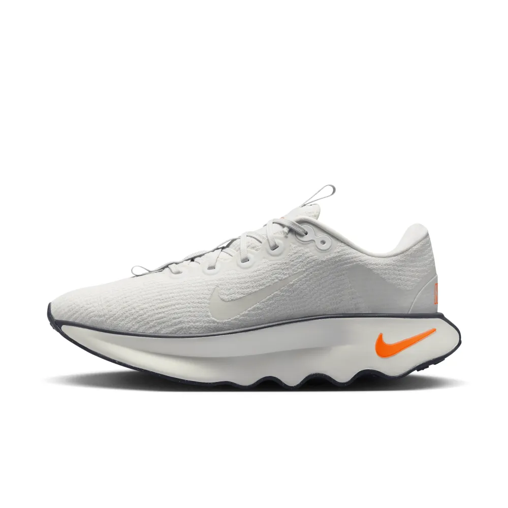 Nike Motiva Walking DV1237-101 / weiss