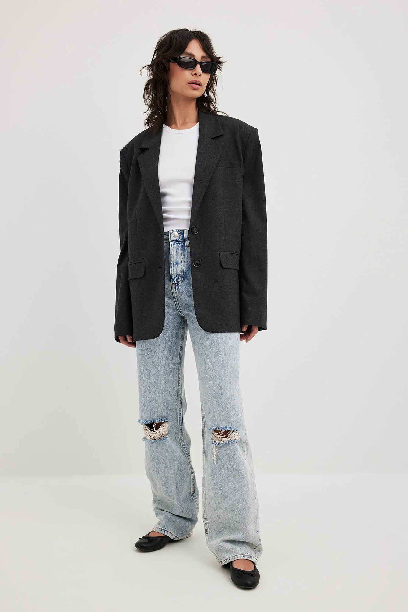 Jeans mit weiten Beinen im Acid-Wash- und Destroyed-Look