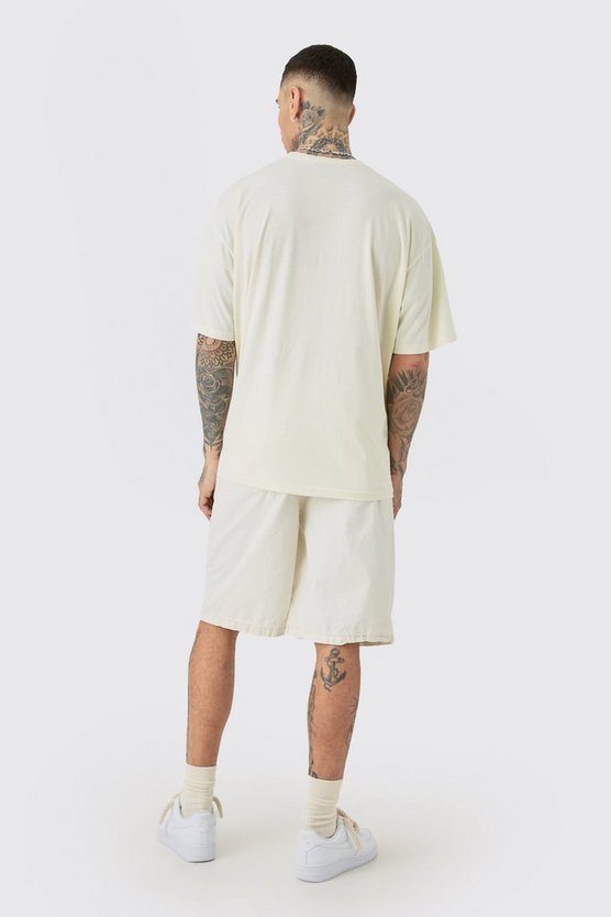 Tall florales Oversize T-Shirt mit Balaclava-Print