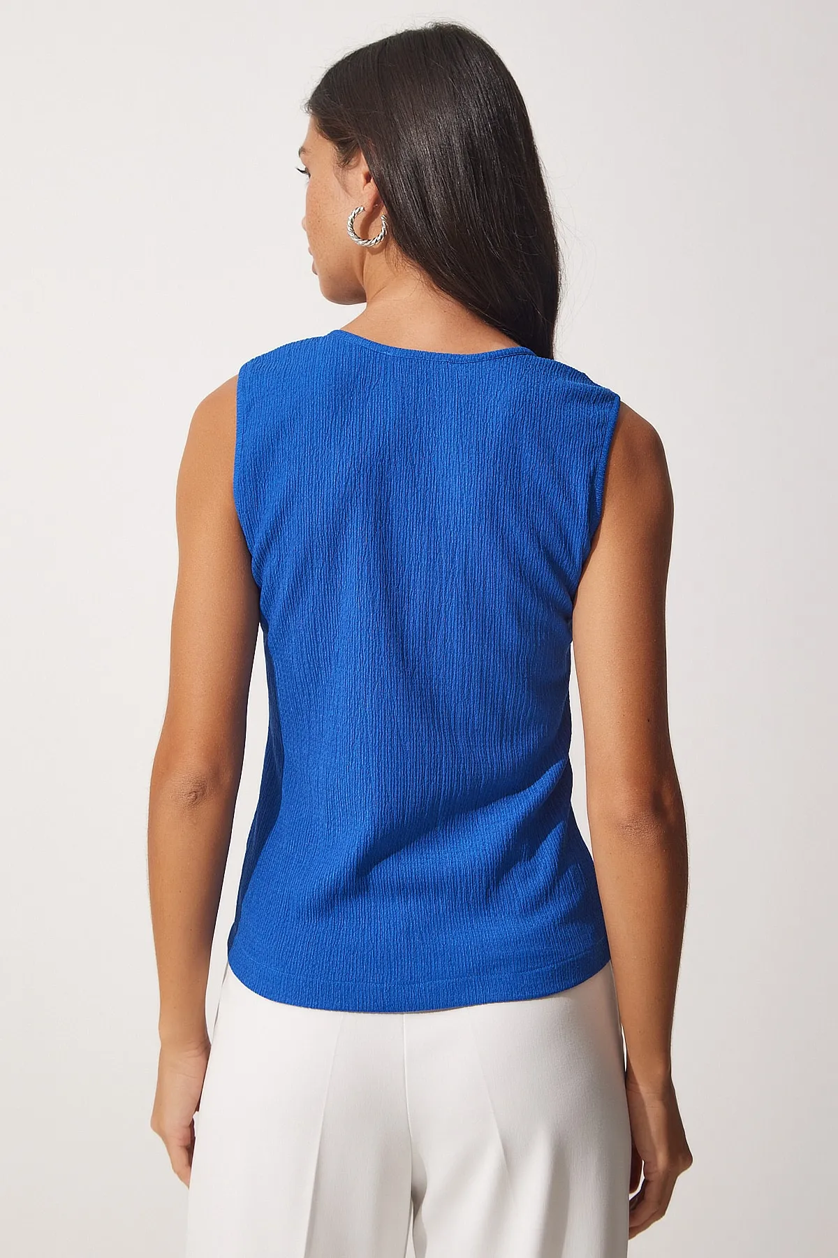 Happiness İstanbul  Blaue Strickbluse mit quadratischem Kragen für Damen DD01200