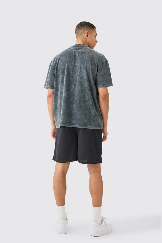 Oversize Limited T-Shirt mit Acid-Waschung & Mesh Basketball-Shorts