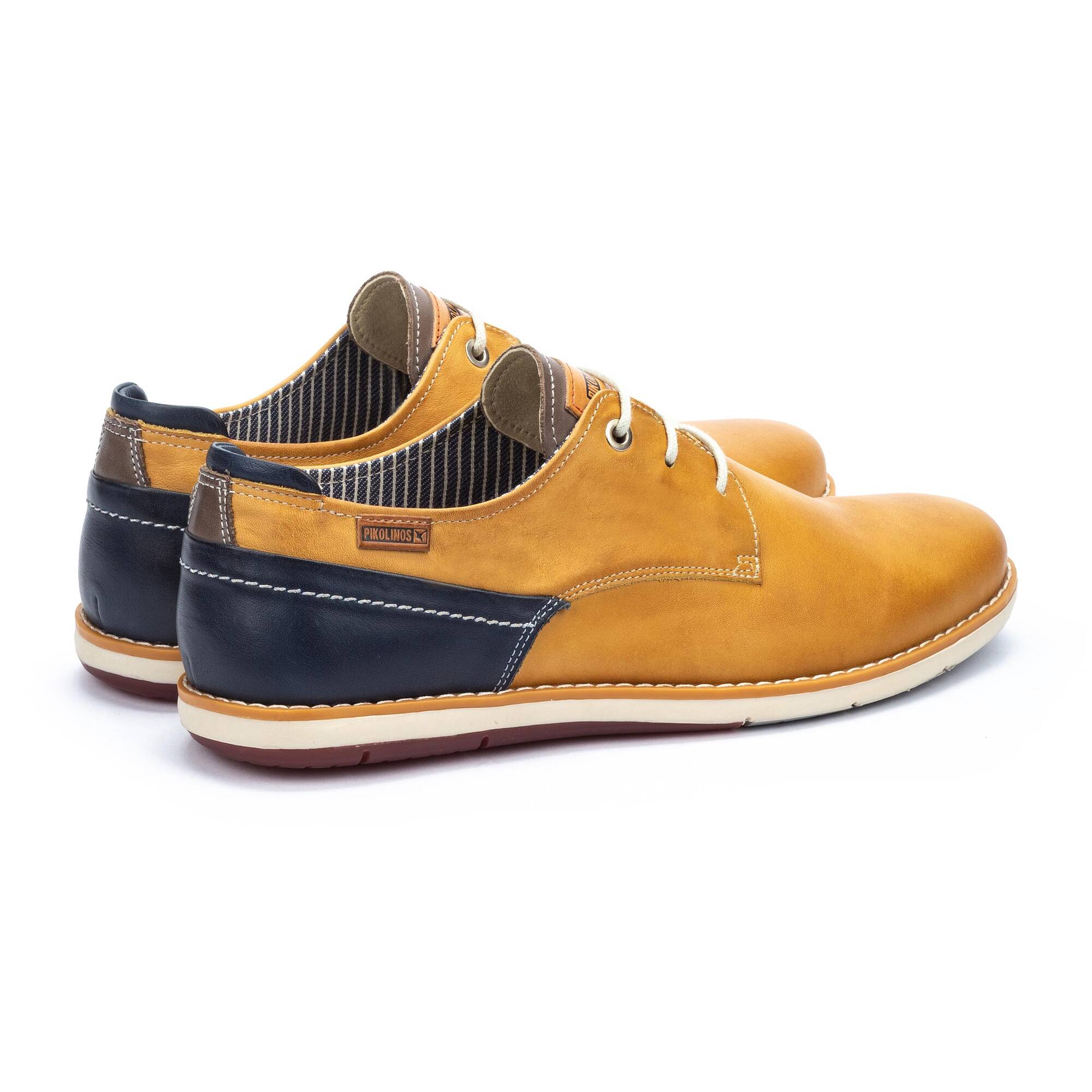 Męskie buty casualowe - MIÓD
