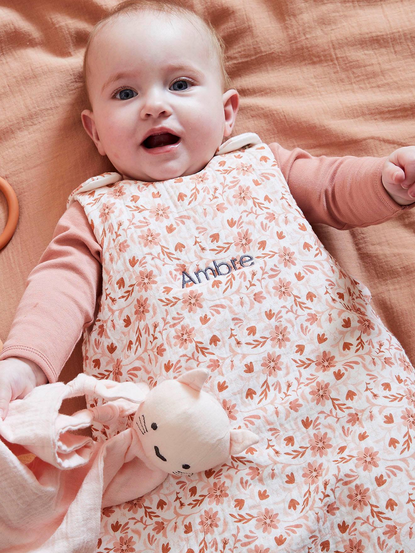 Vertbaudet Ärmelloser Baby Schlafsack aus Musselin HIPPIE VINTAGE Oeko-Tex personalisierbar - rosa bedruckt