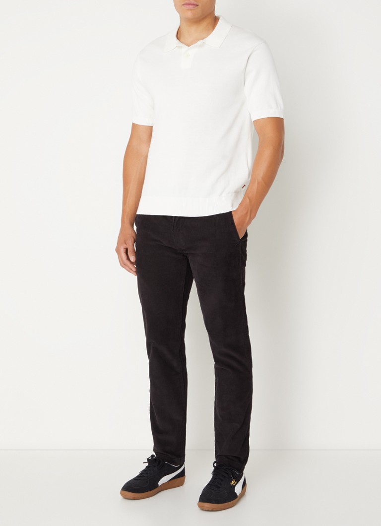 Pantaloni chino din catifea reiată de la Levi's, mulați, cu buzunare laterale.