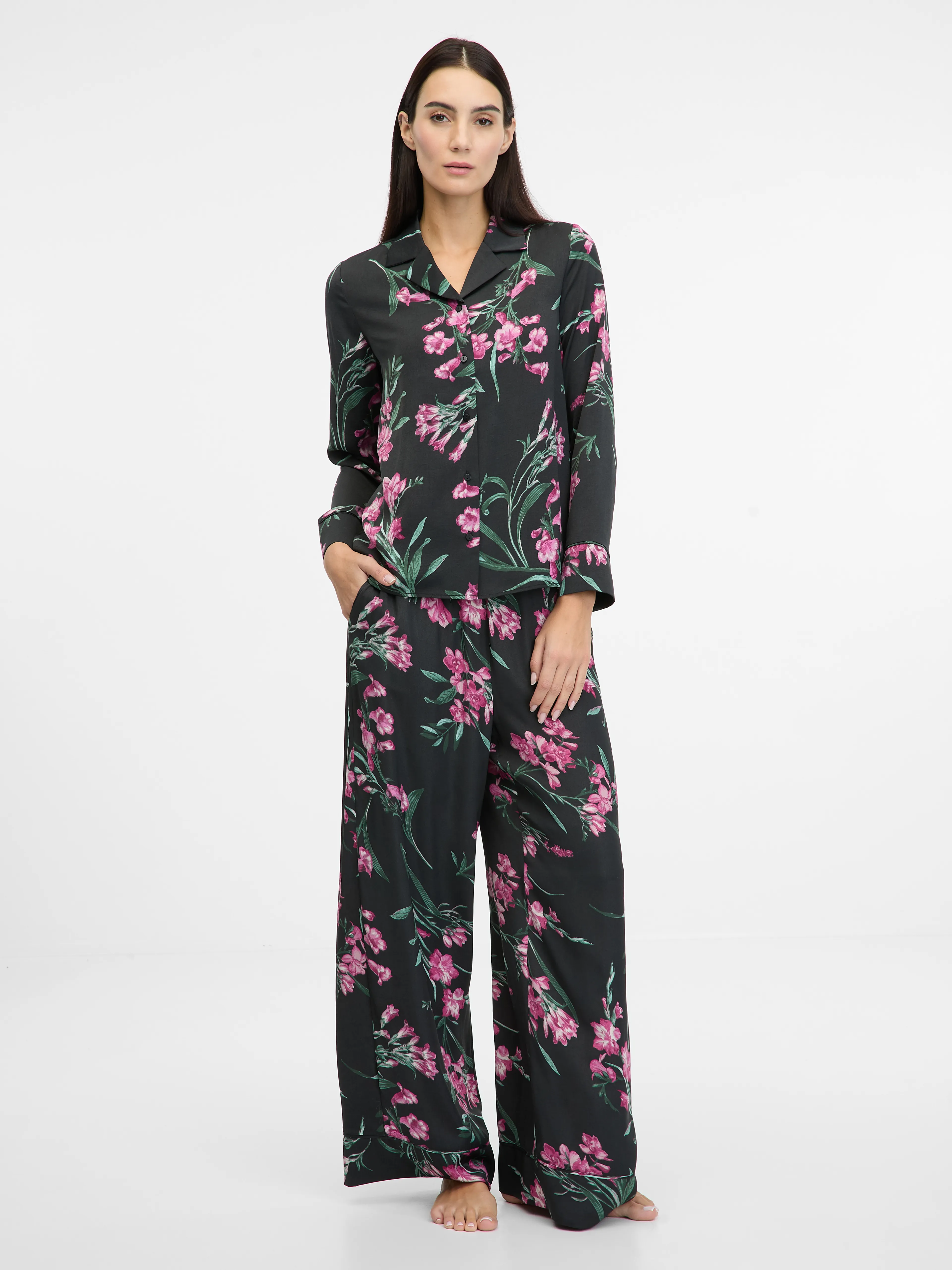 Schwarzes Damen-Satin-Nachthemd ORSAY