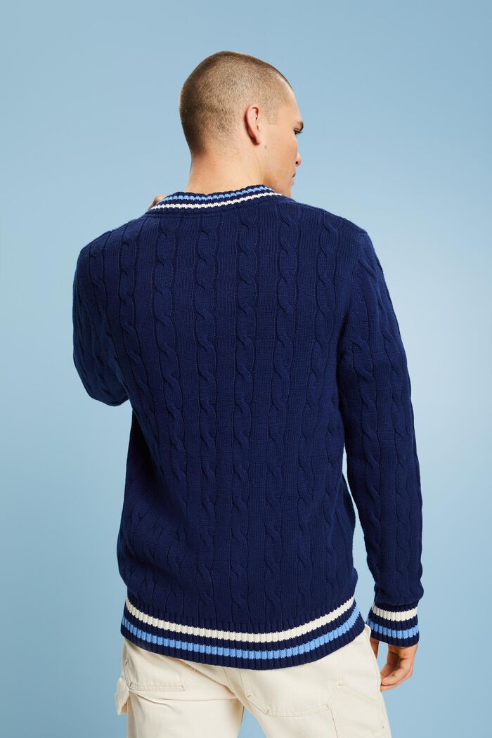 Zopfstrickpullover mit Logo-Patch