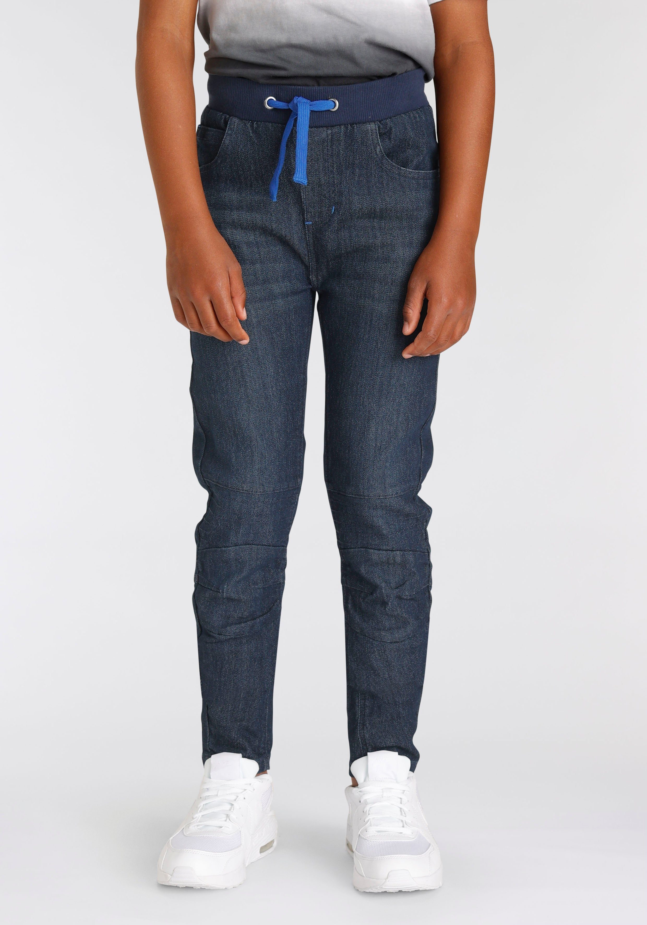 Chiemsee Schlupfjeans mit Teilungsnähten und schmalem Bein