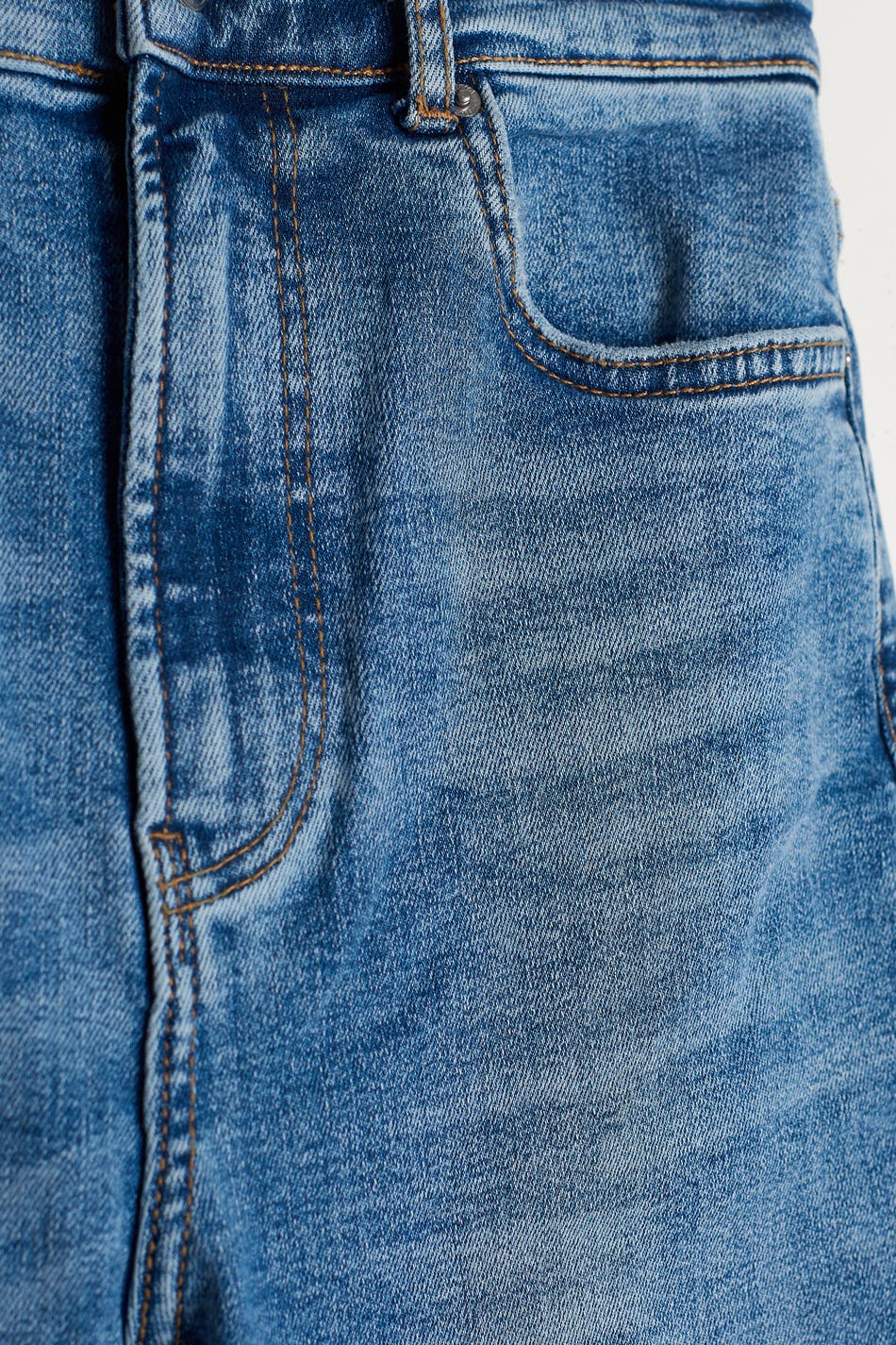Comfy petite slim jeans