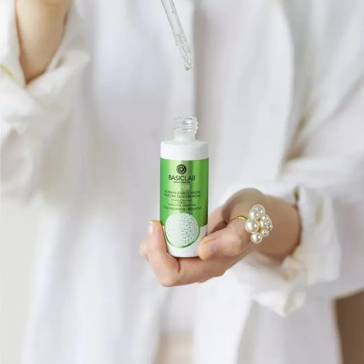BasicLab Esteticus serum protiv mitesera s azeloglicinom 5% i BHA 1% 15ml