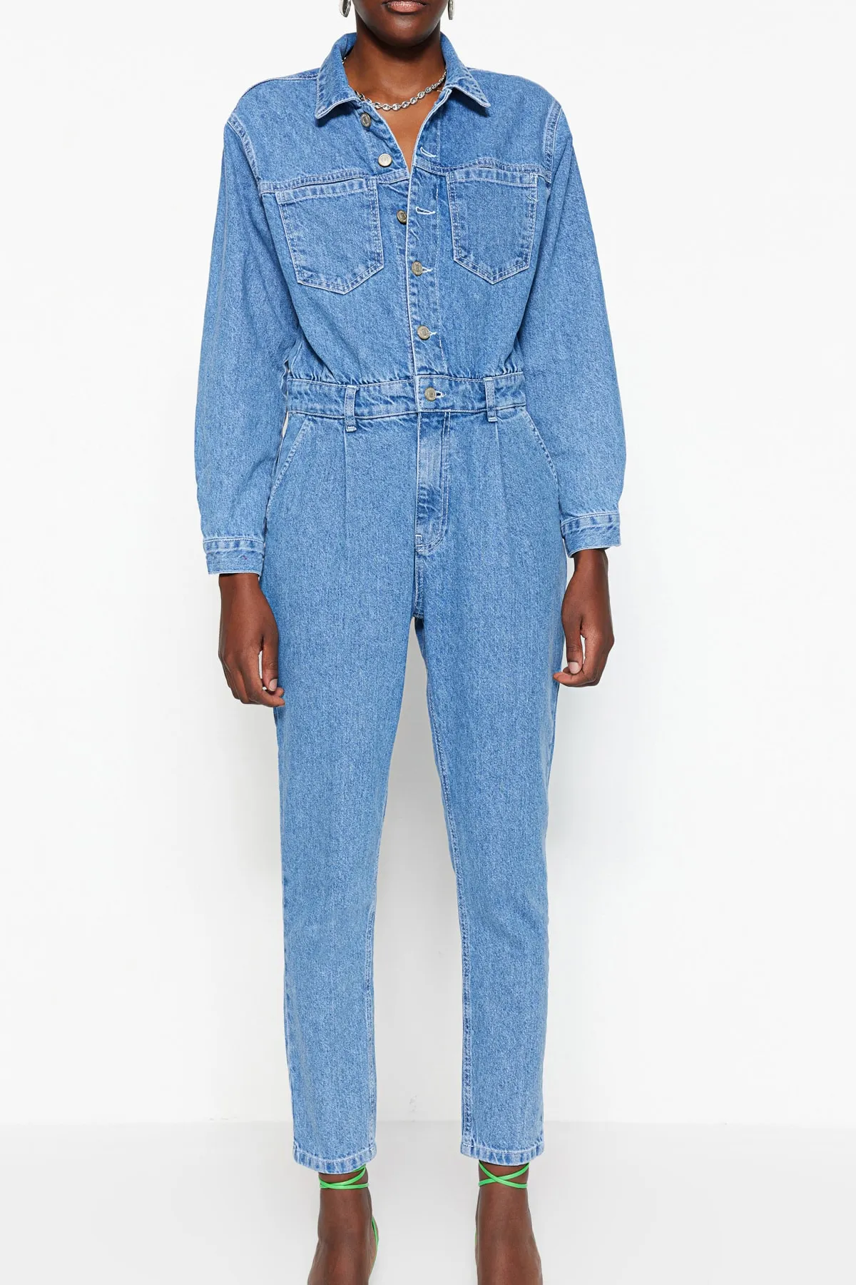 Trendyol Collection  Blauer Jeans-Jumpsuit mit Taillendetail TWOAW23TU00065