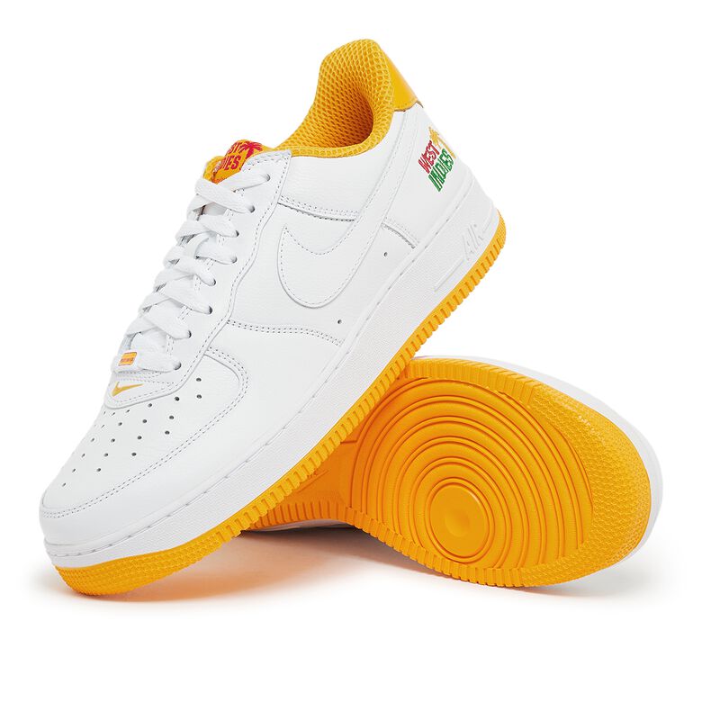 NIKE Wmns Air Force 1 Low Retro Qs 