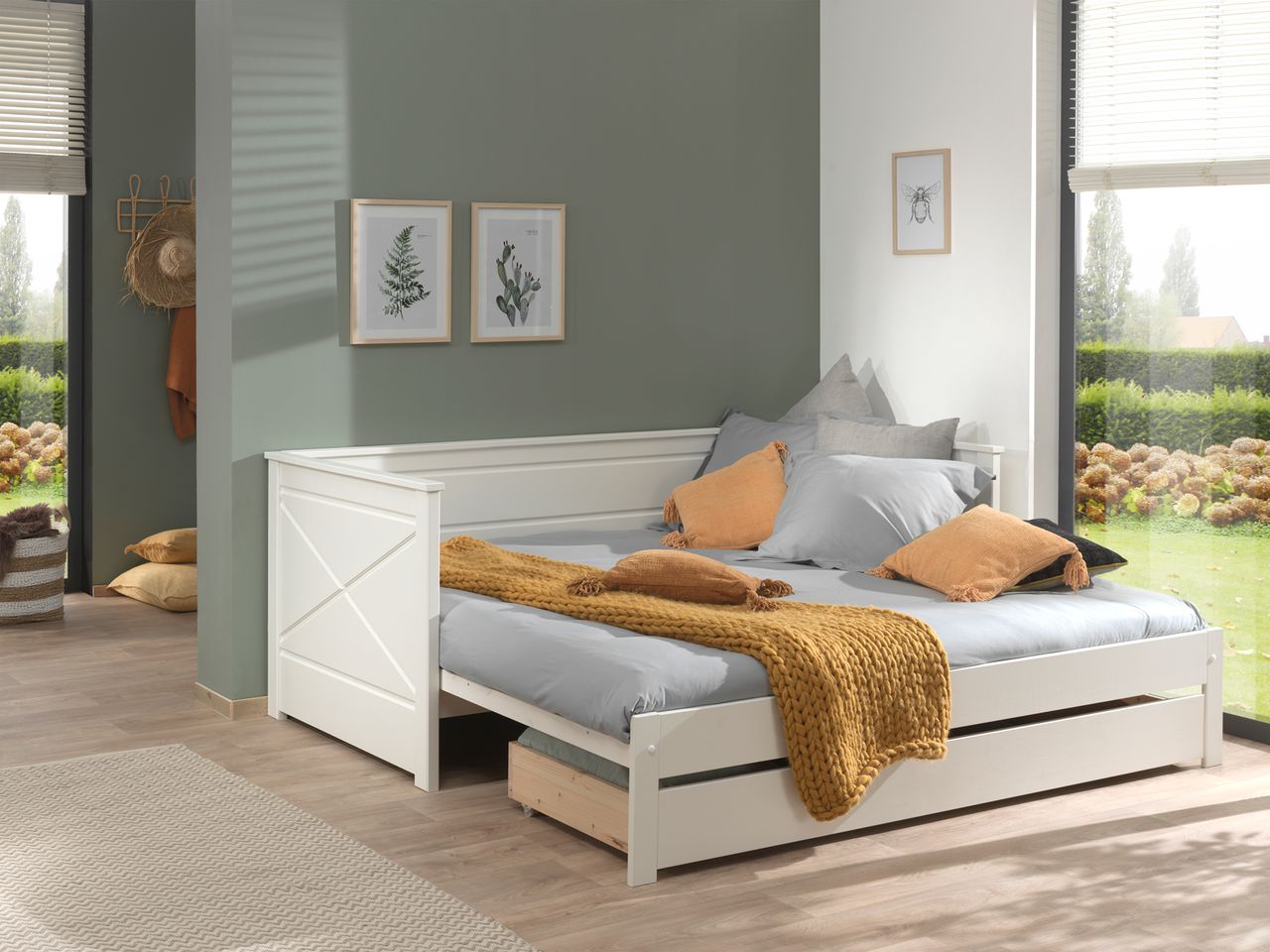 VIPACK Kojenbett mit Auszug, Liegefläche von 90 x 200 auf 180 x 200 erweiterbar, inkl. Bettschublade, Ausf. Kiefer mit MDF weiß lackiert