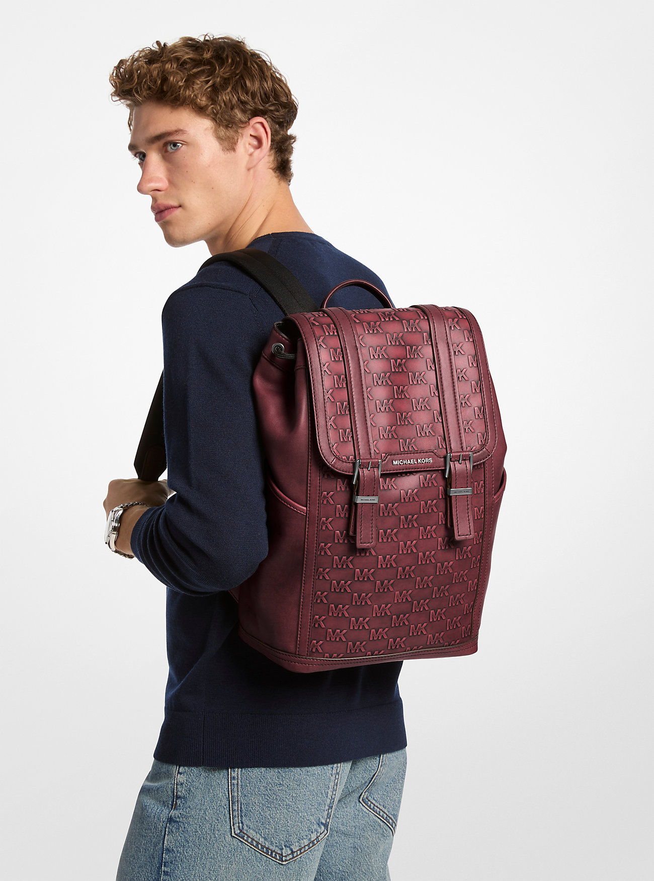 Colby Medium Logo Preget Brunert Skinnryggsekk – OXBLOOD