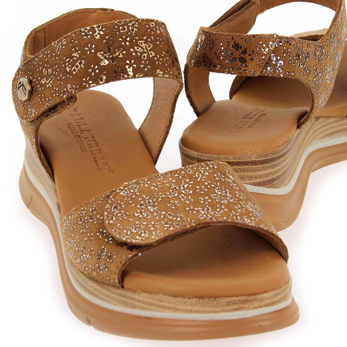 Paula Urban  2443 - Camel