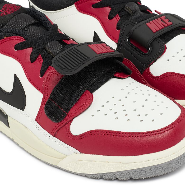 JORDAN Air Jordan Legacy 312 Low summit white/black