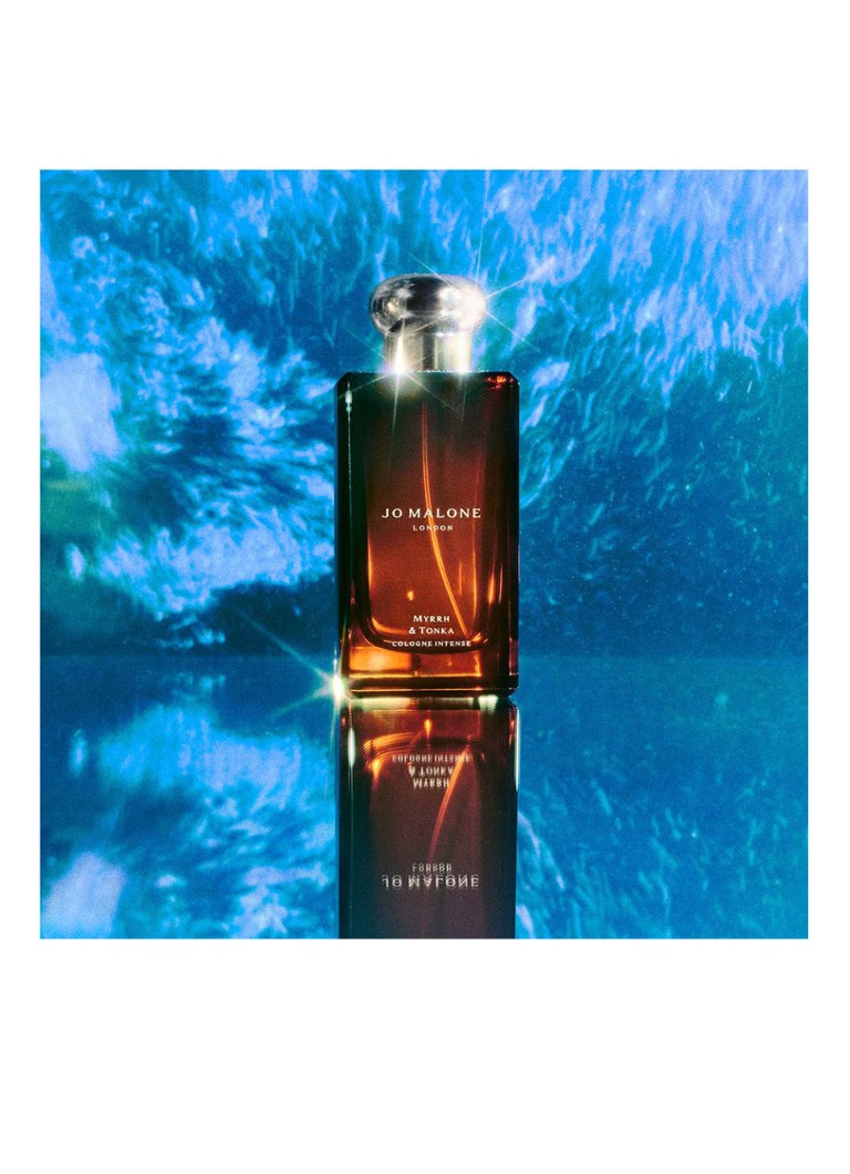 Cremă de corp cu smirnă și boabe de tonka de la Jo Malone London