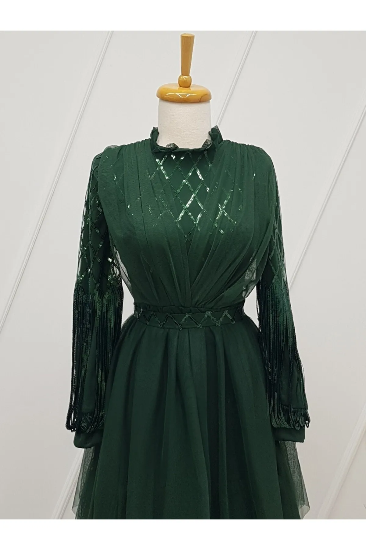 Modamorfo  Abendkleid aus Tüll mit Pailletten und Ärmeln