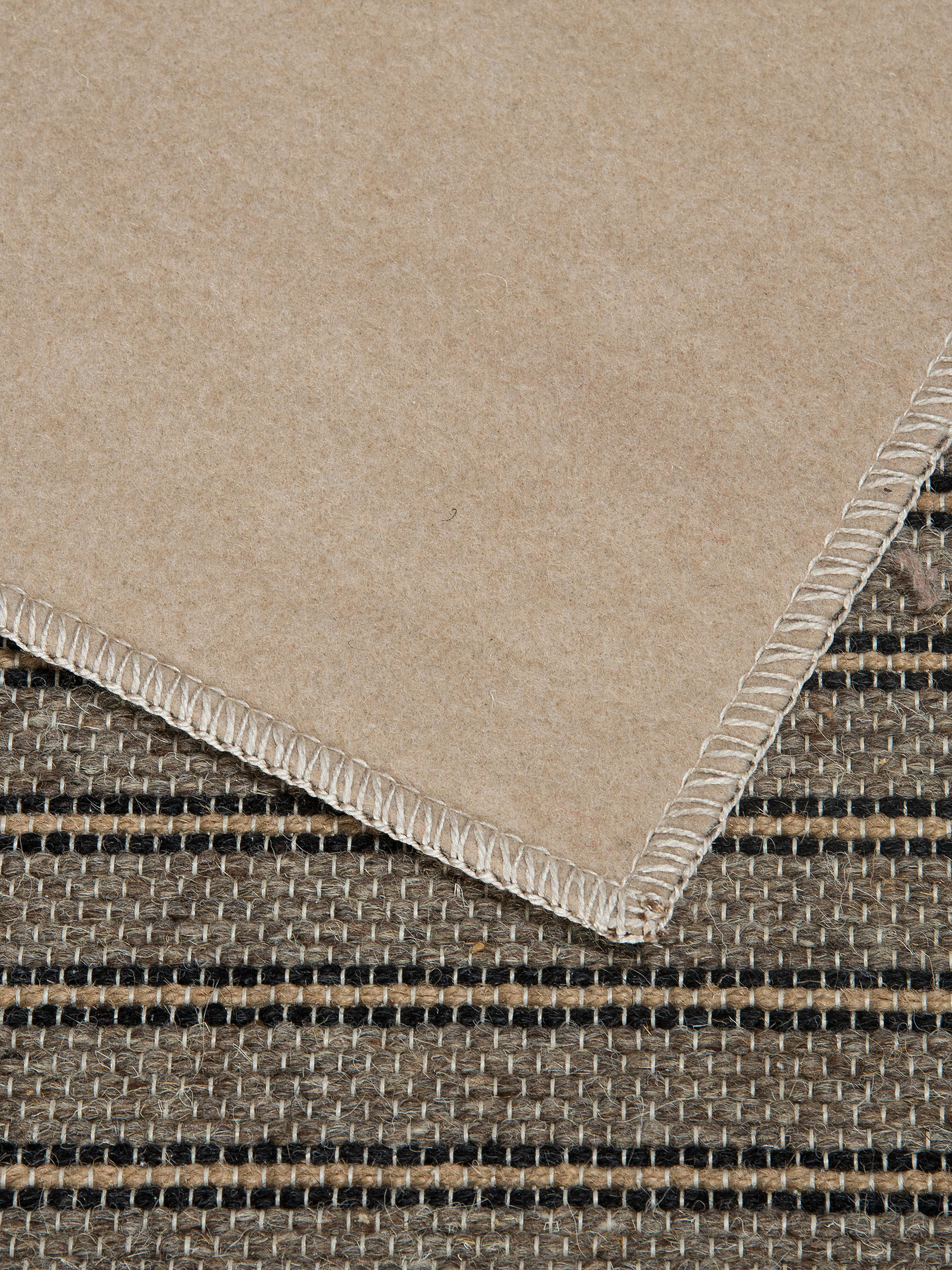 Svansbjerg Moderner Teppich, Braun/Schwarz