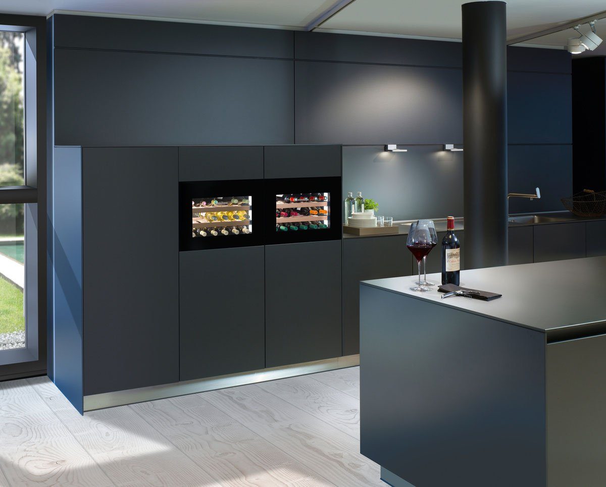 Liebherr Einbauweinkühlschrank WKEgb 582 GrandCru, für 18 Standardflaschen á 0,75l,FreshAir Aktivkohlefilter, Kindersicherung
