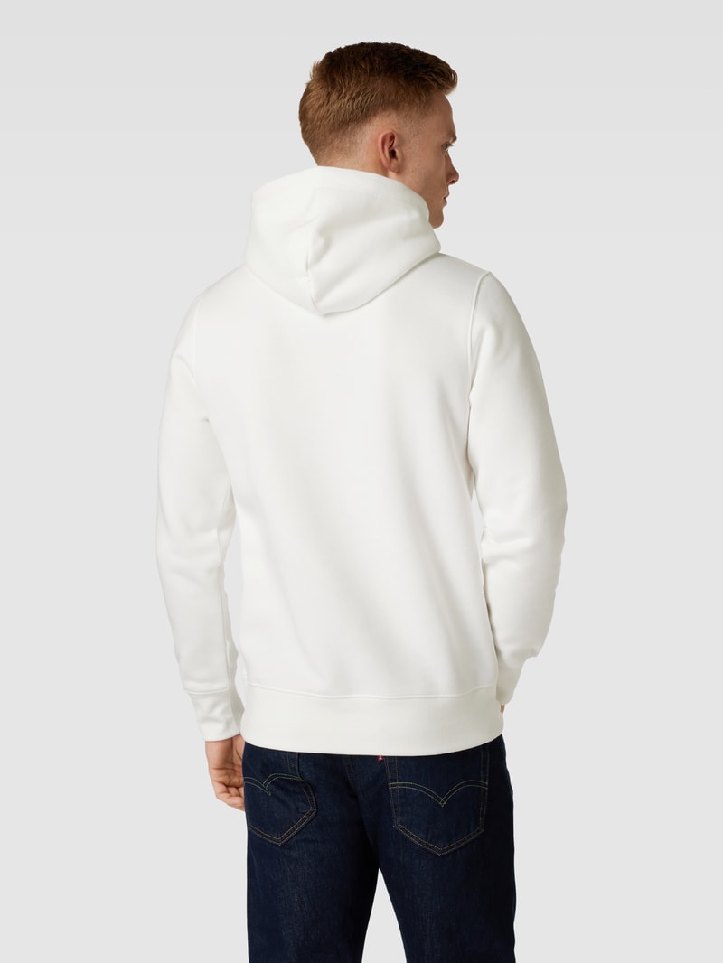 Hoodie mit Label-Stitching Modell 'SHIELD' in offwhite