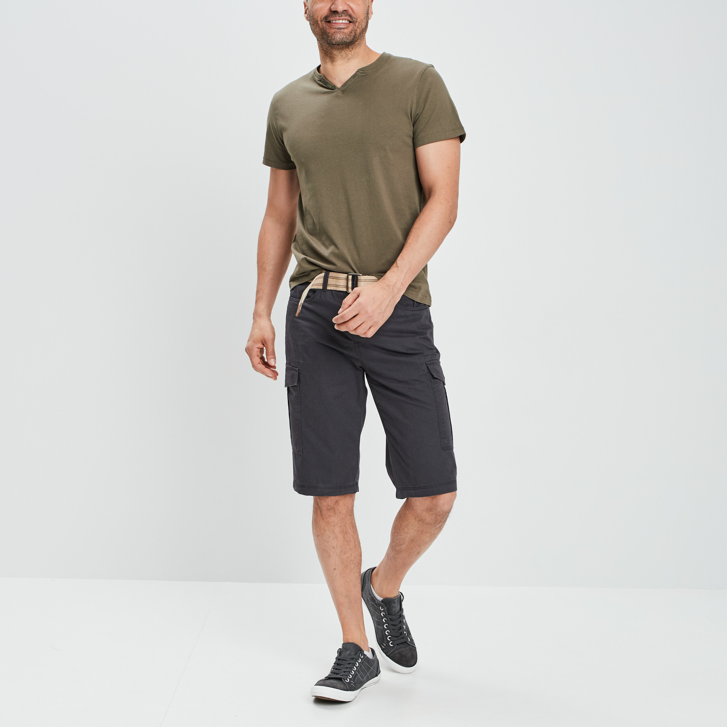 T-shirt manches courtes col tunisien vert kaki homme | La Halle