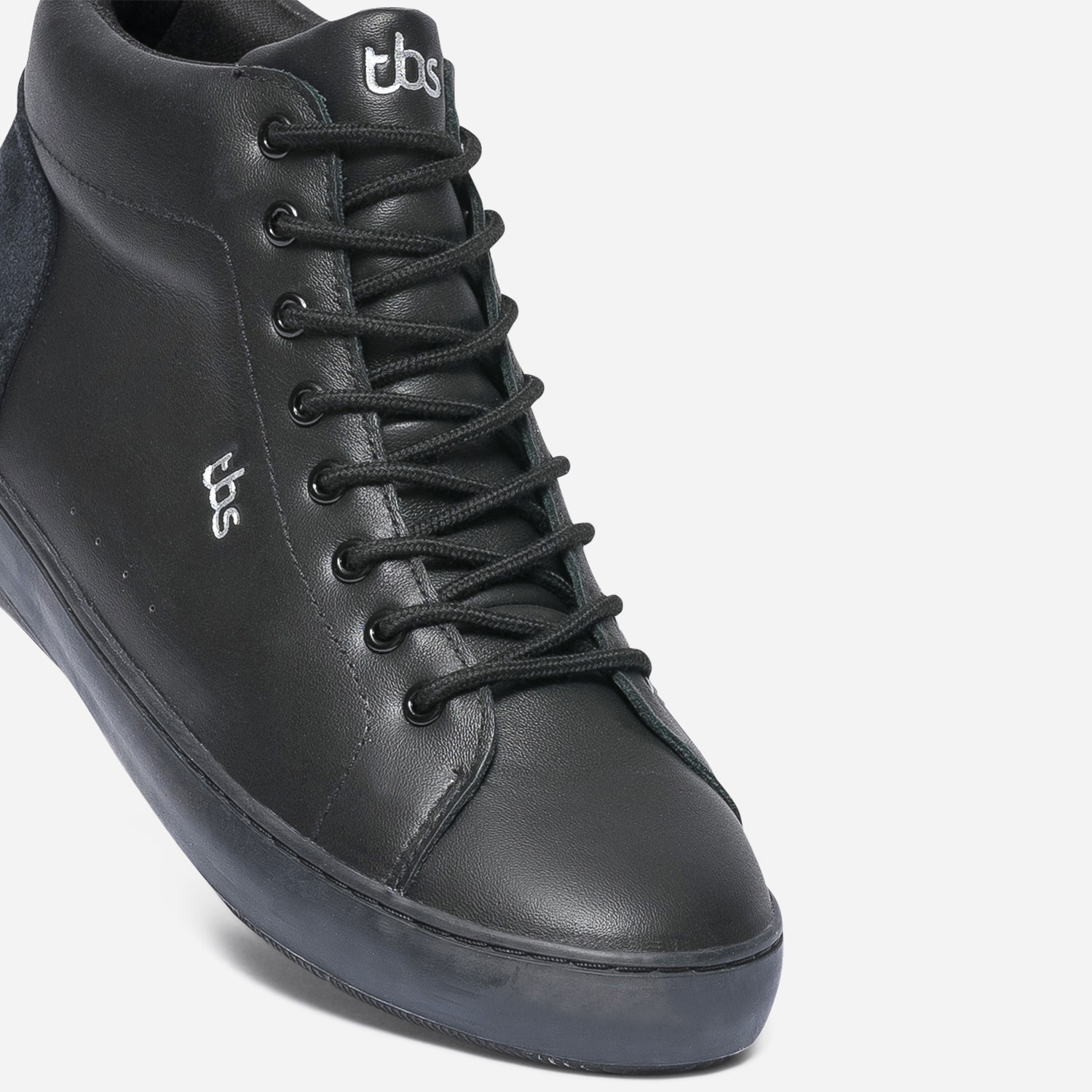 Basket TBS noire en cuir