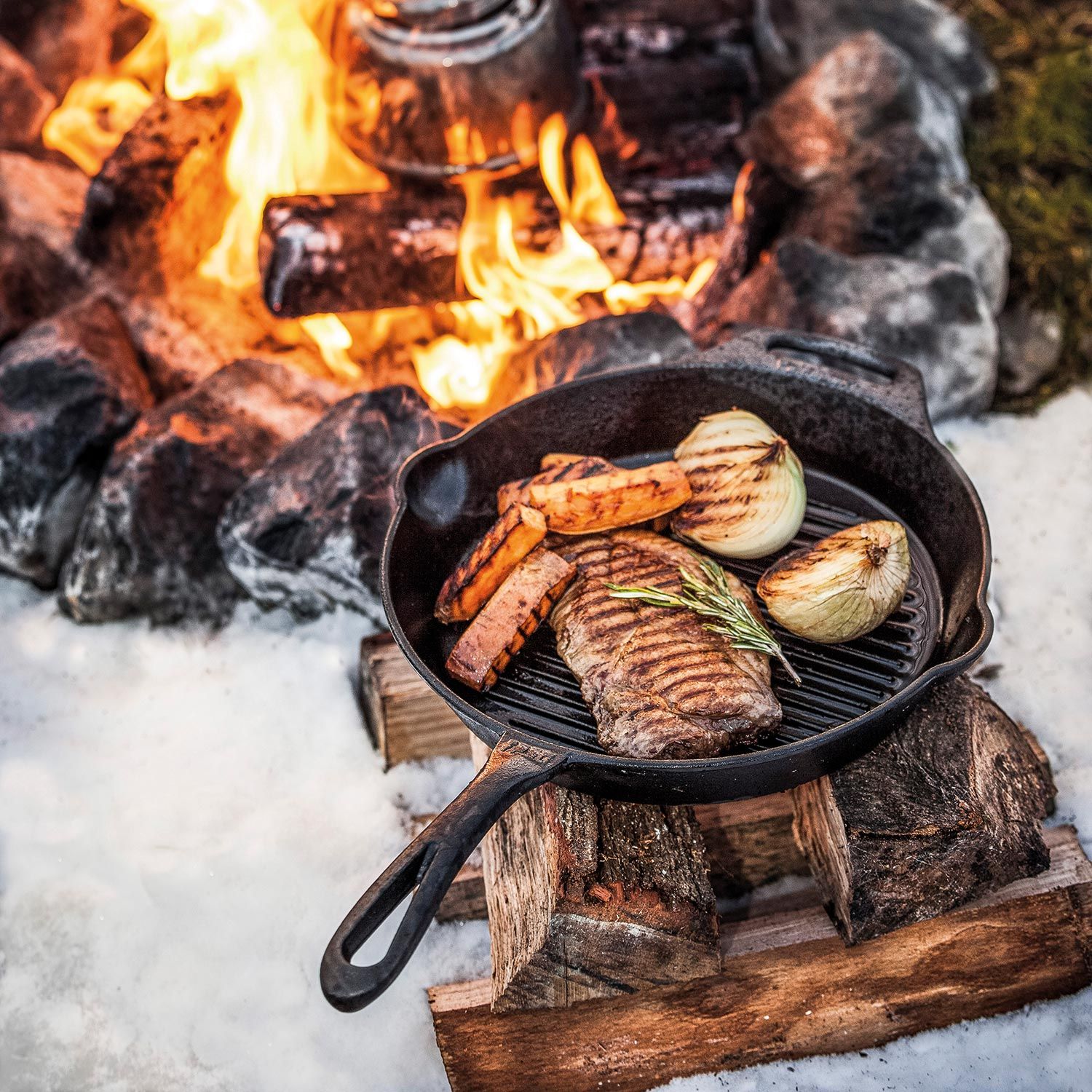 Grill-Feuerpfanne mit Stiel
