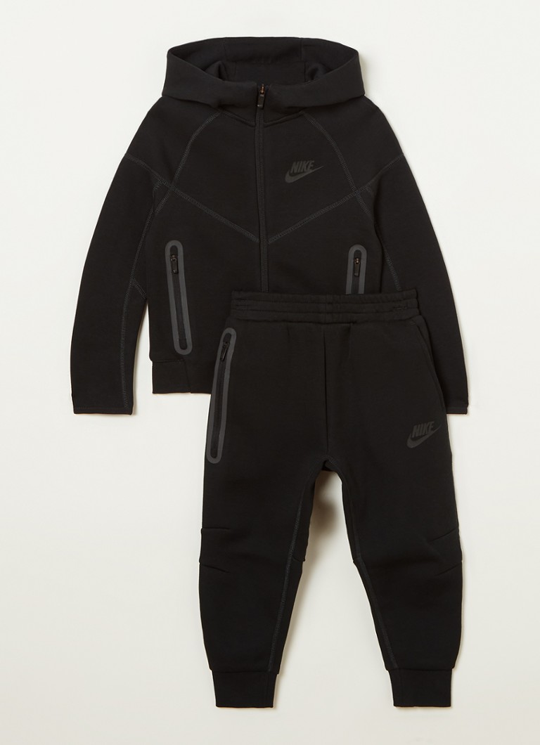 Trening Nike Tech Fleece din două piese cu logo