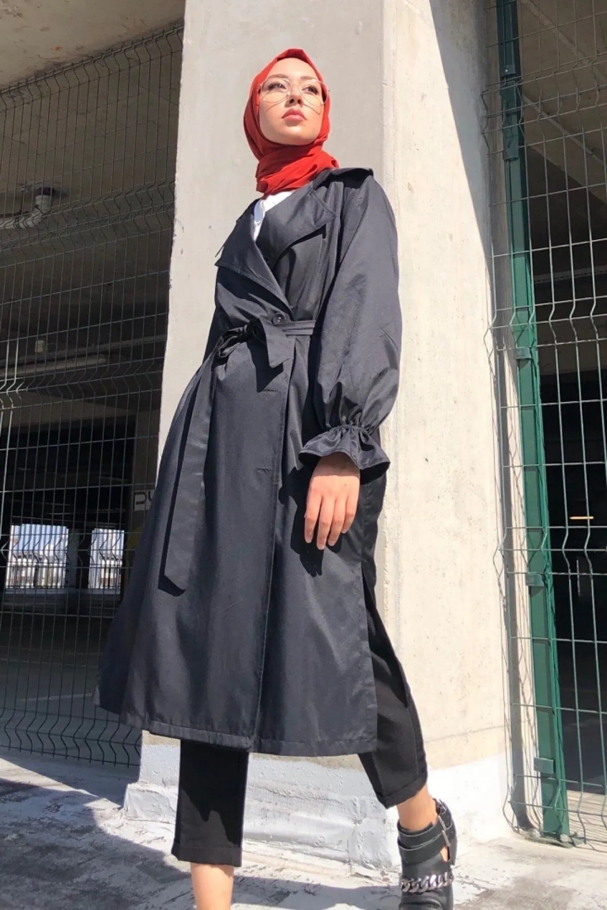 VOLT CLOTHİNG  Geknöpfter Trenchcoat für Damen