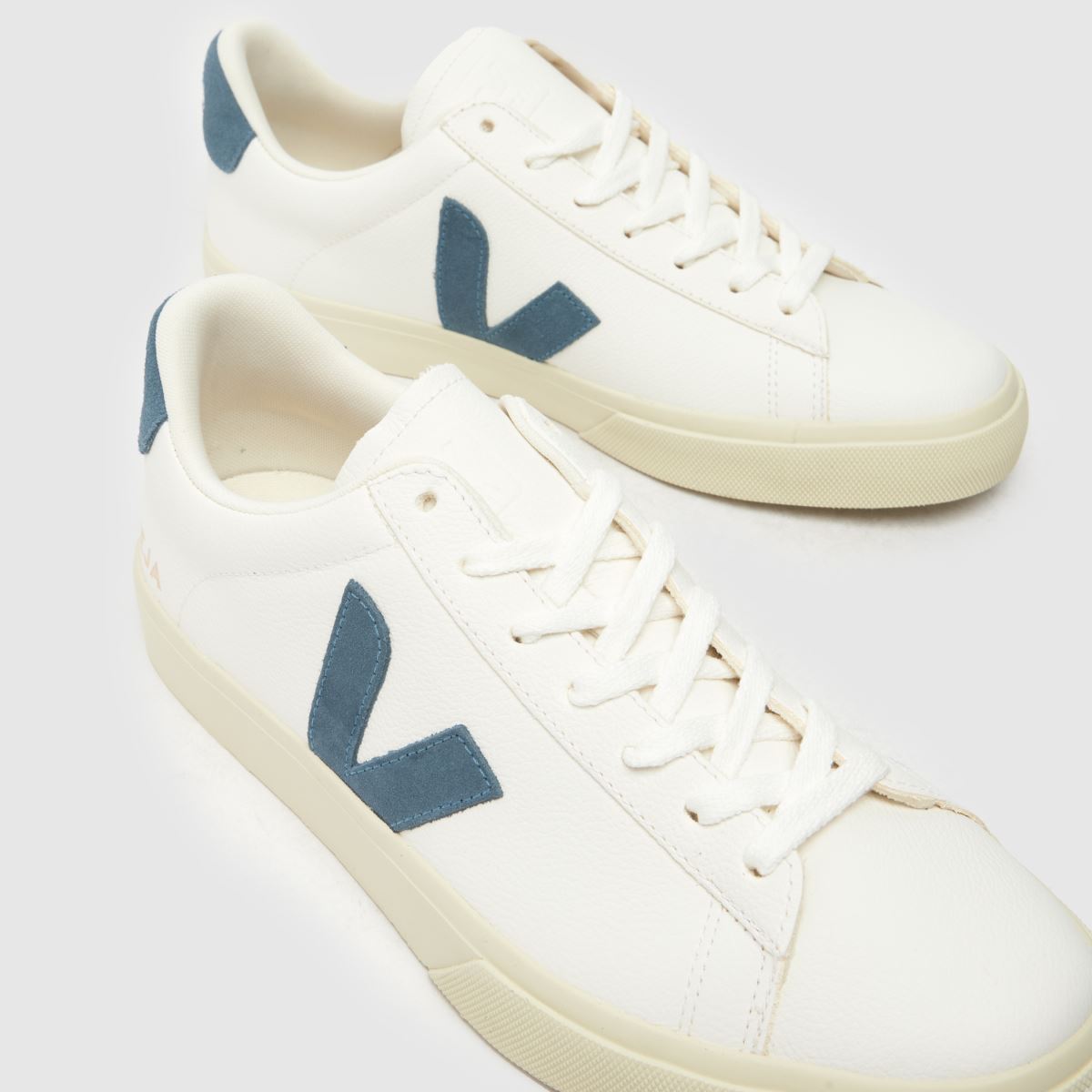VEJA campo trainers i vitt och blått