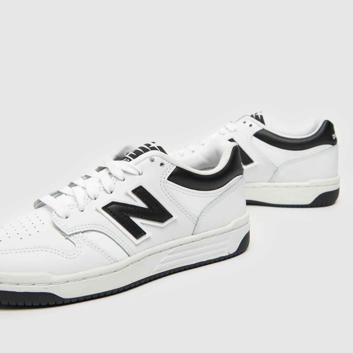 Belo-črni športni copati New Balance 480 Youth