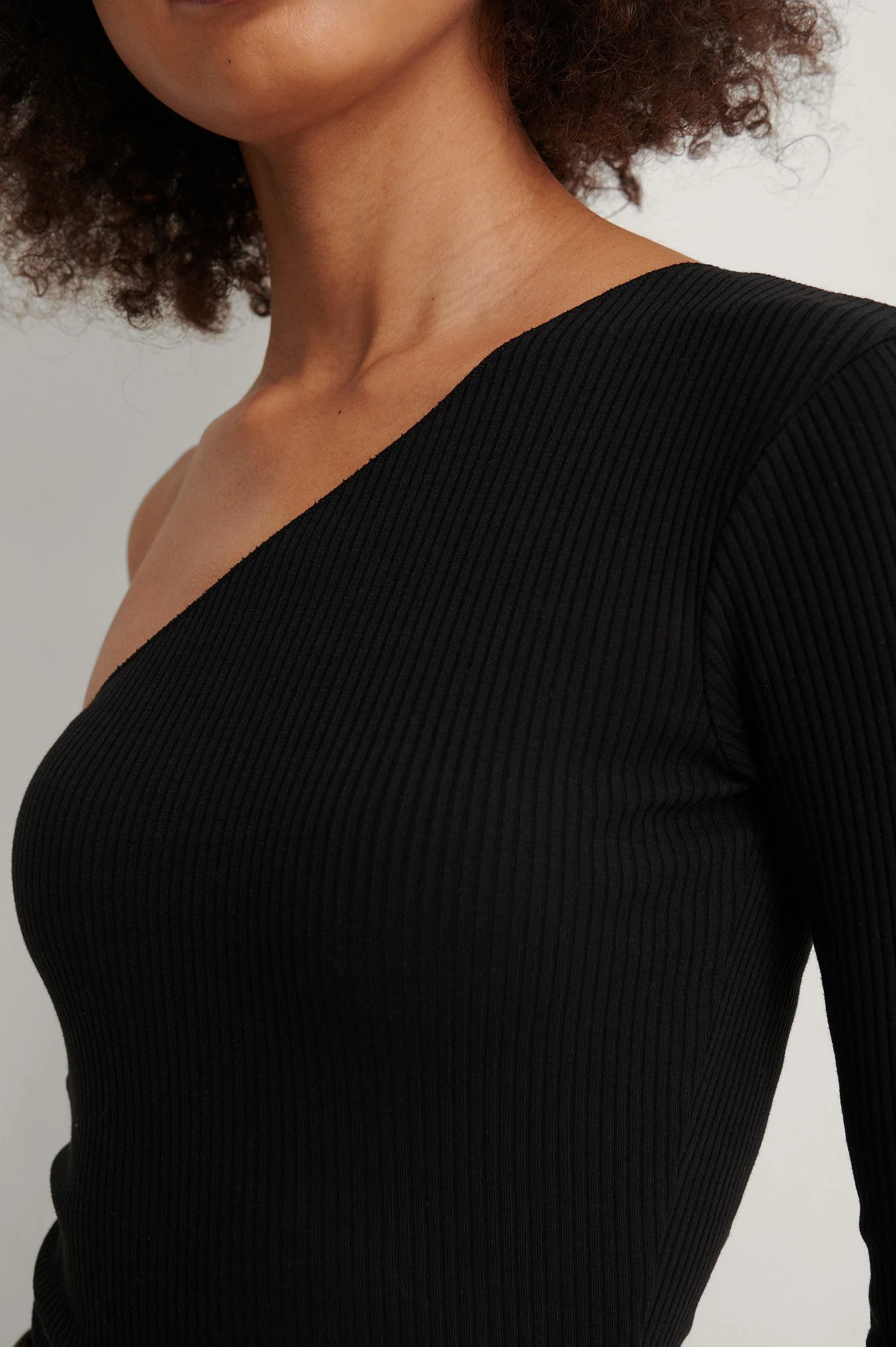 Geripptes Jersey-Top mit einem Ärmel