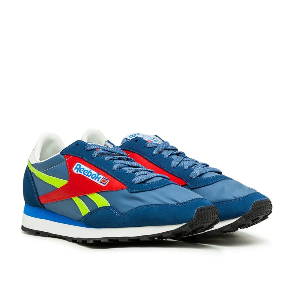 Reebok Aztec II GZ9870 / blau