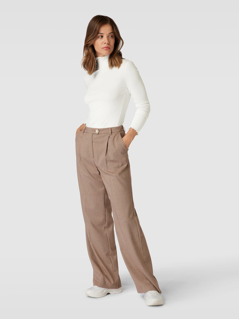 Longsleeve mit Turtleneck in offwhite