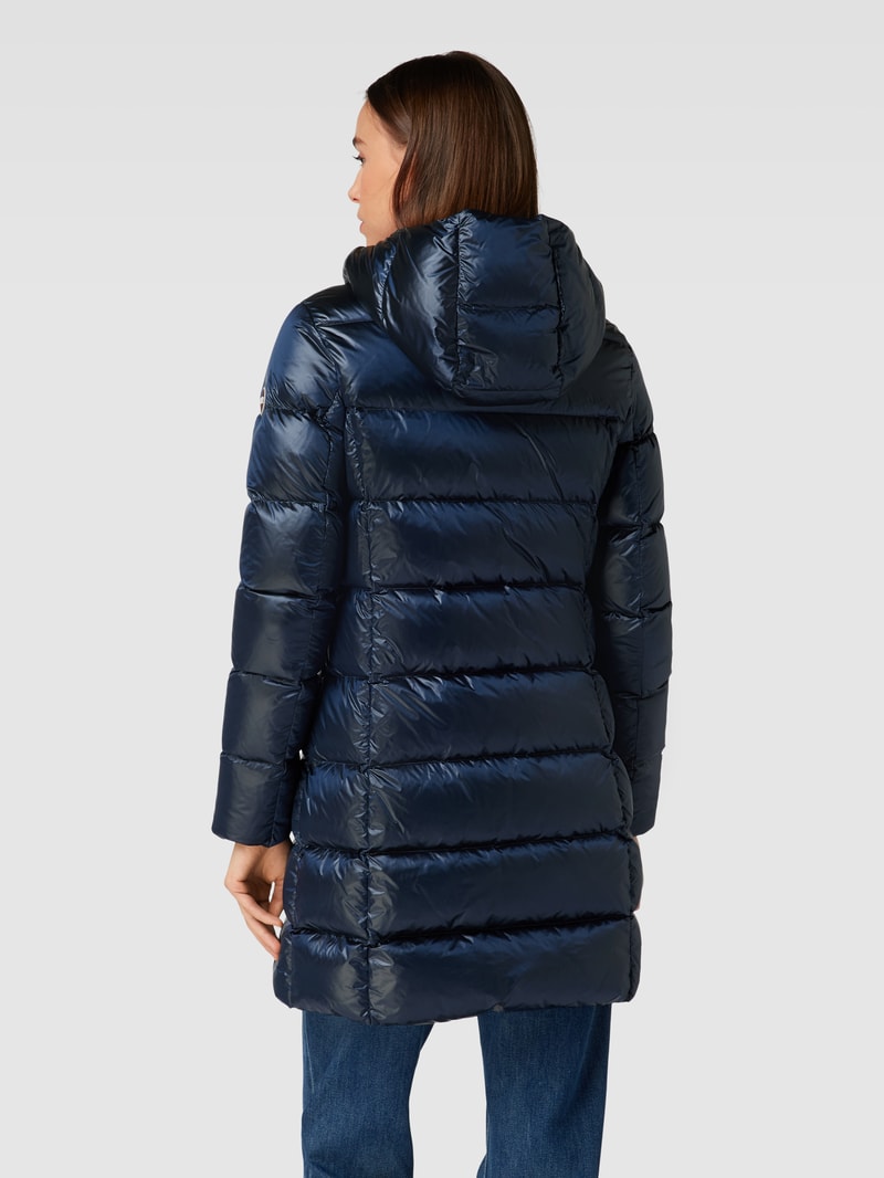 Steppmantel mit Kapuze in marineblau