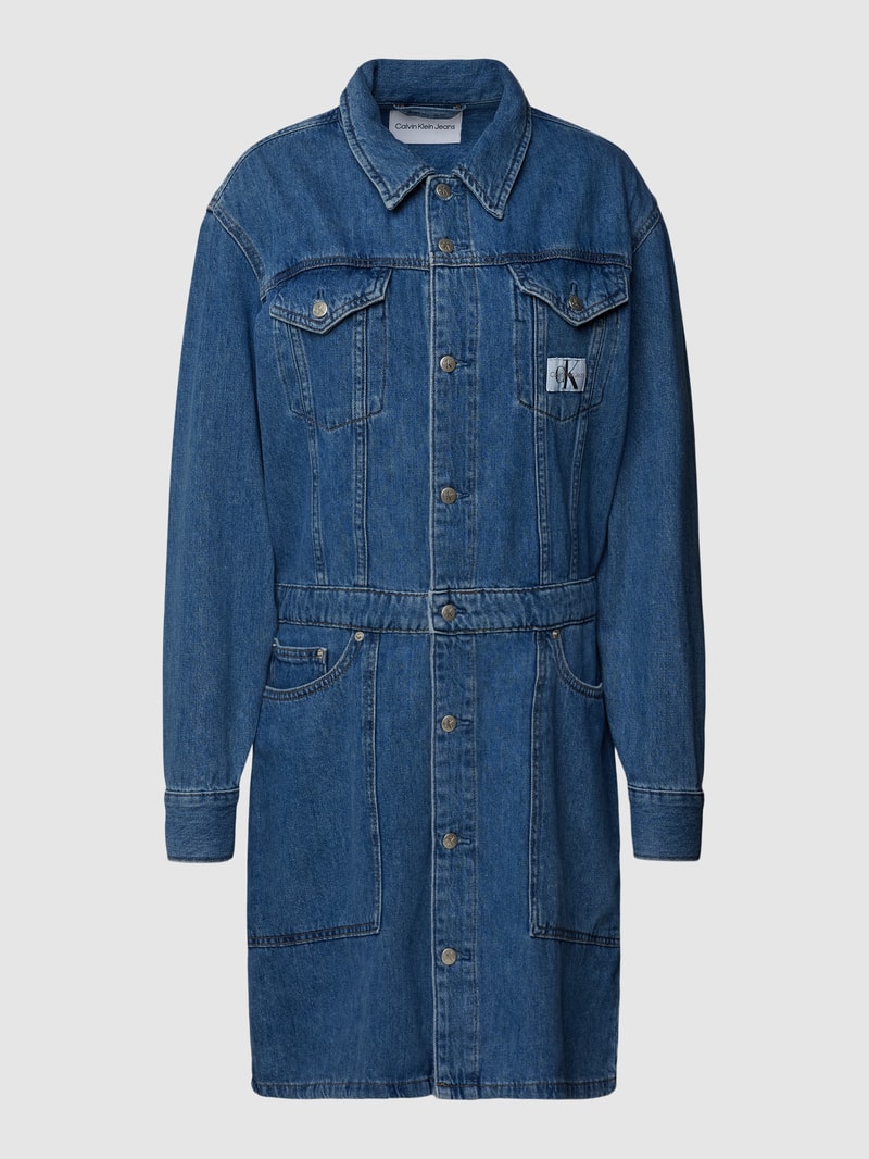 Knielanges Jeanskleid mit Label-Patch Modell 'TRUCKER' in jeans
