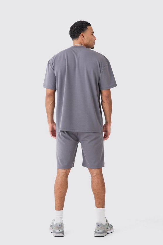 Oversize Premium T-Shirt & Shorts