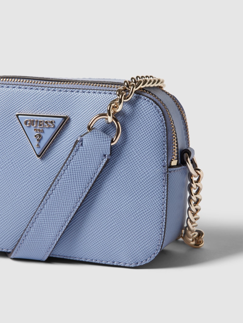 Camera Bag mit Schulterriemen in metallic Modell 'NOELLE' in lila