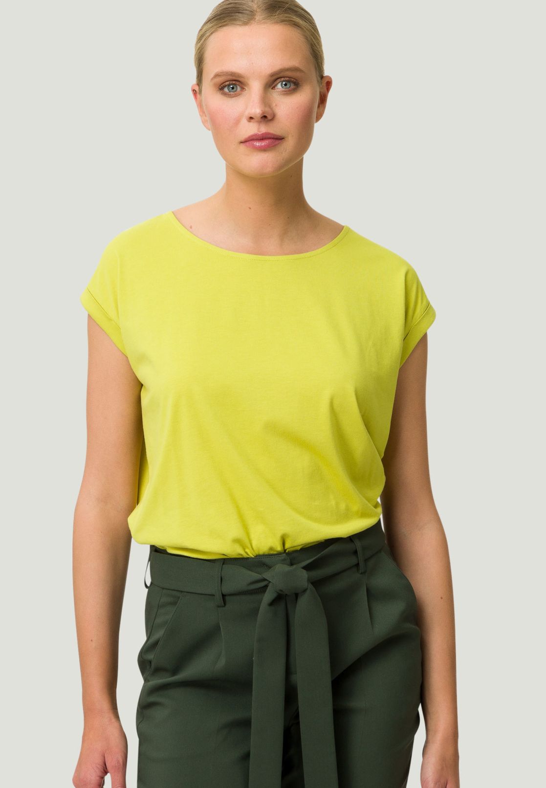 T-Shirt mit U-Bootausschnitt